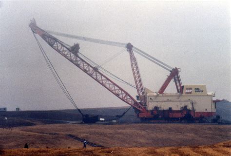 world's largest dragline excavator